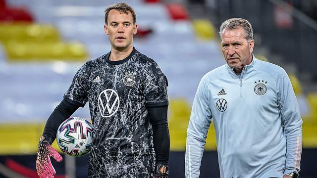 背后暗藏的 背后暗藏的